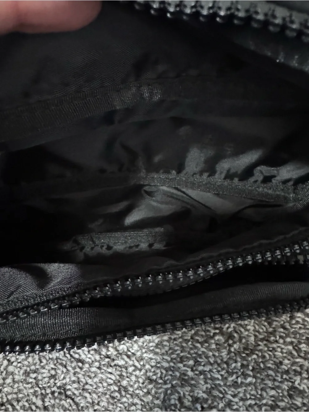 ALO Yoga Black Belt Bag with Zip Pockets